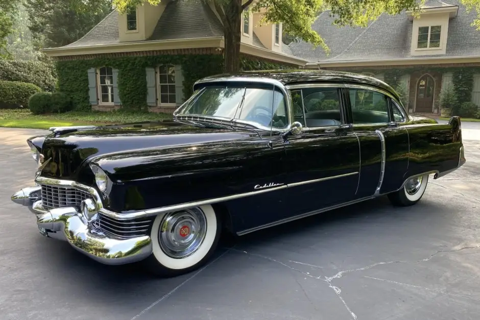 The History and Features of the Iconic 1954 Cadillac Coupe DeVille